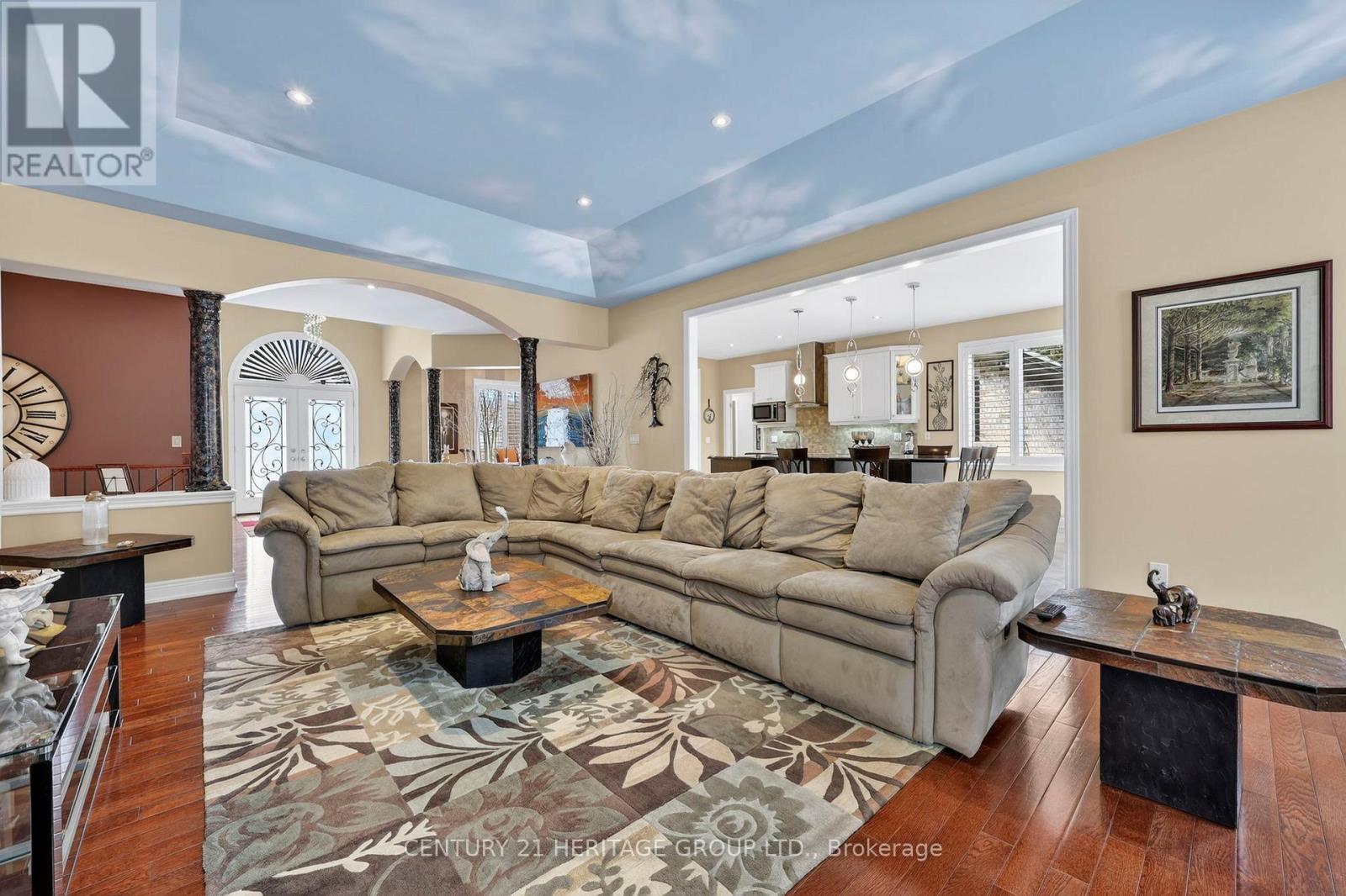 19 Shore Crescent, Georgina, Ontario  L0E 1S0 - Photo 11 - N12930650