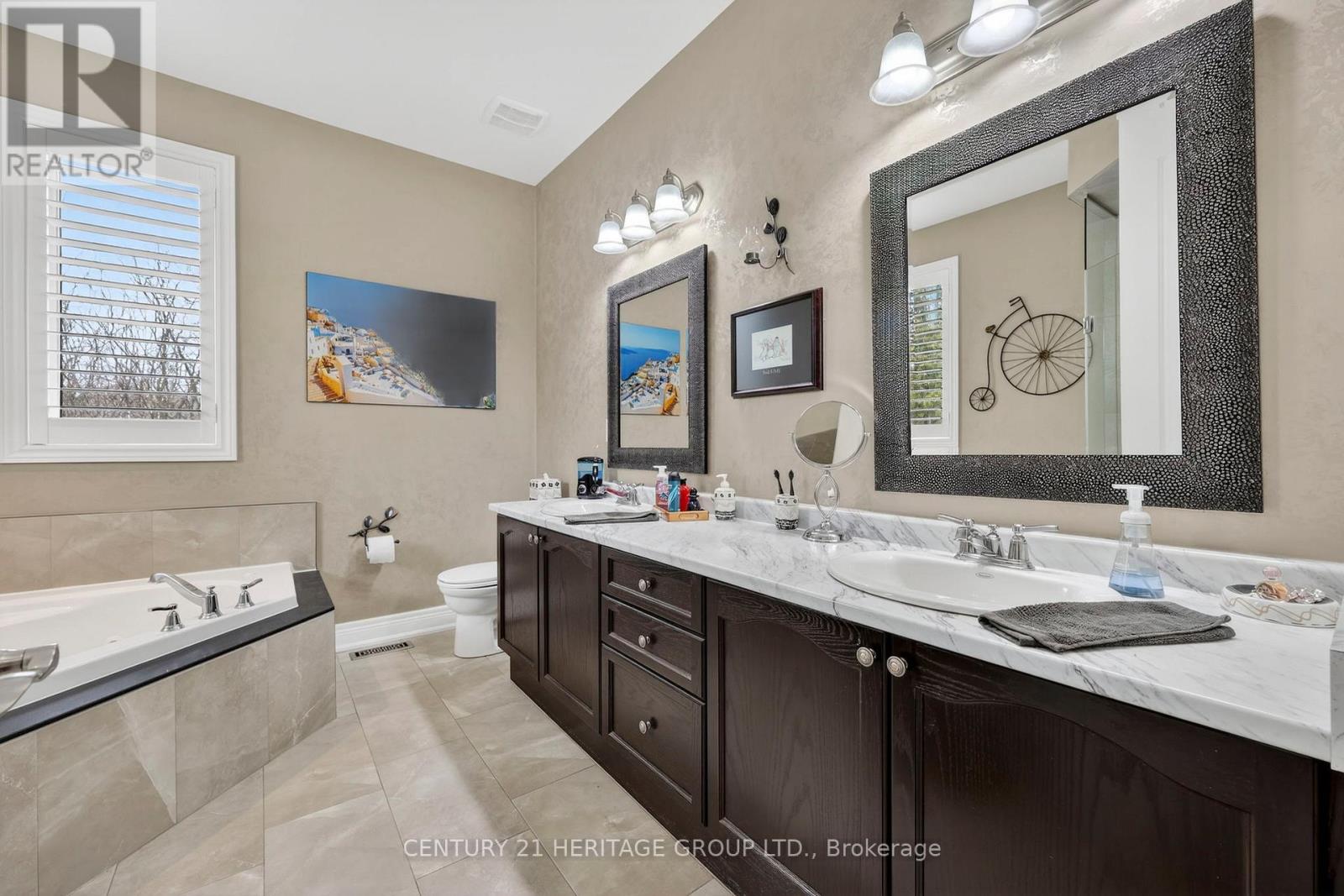 19 Shore Crescent, Georgina, Ontario  L0E 1S0 - Photo 14 - N12930650