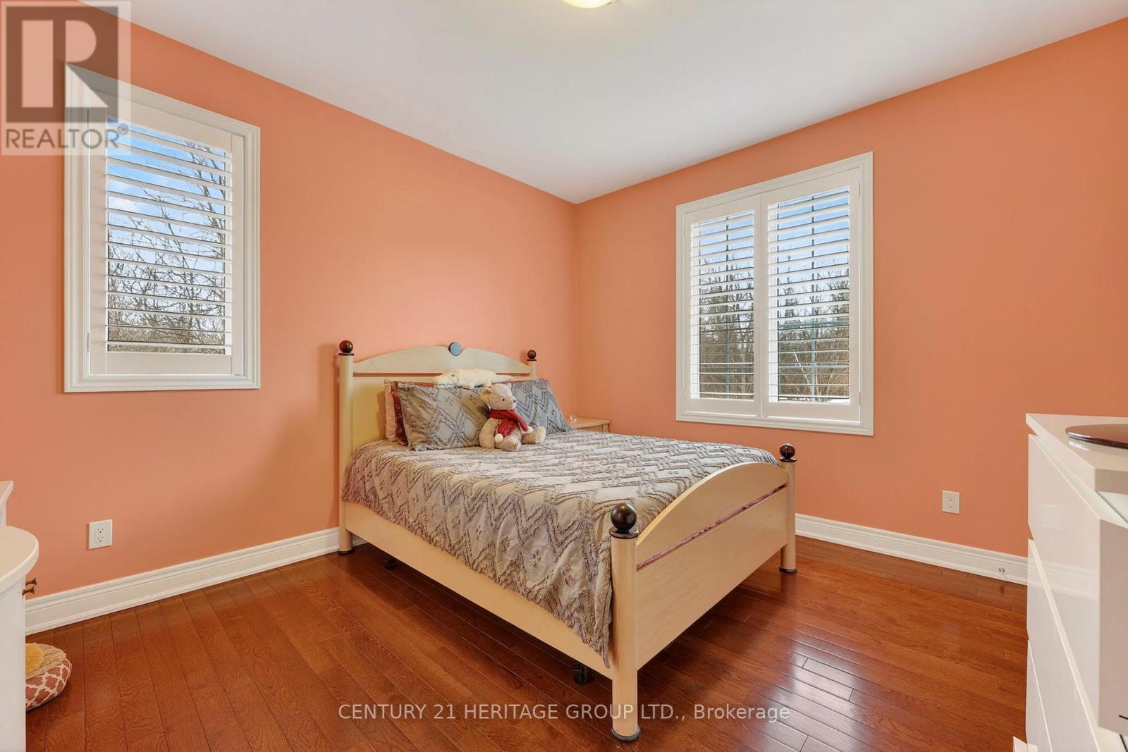 19 Shore Crescent, Georgina, Ontario  L0E 1S0 - Photo 20 - N12930650