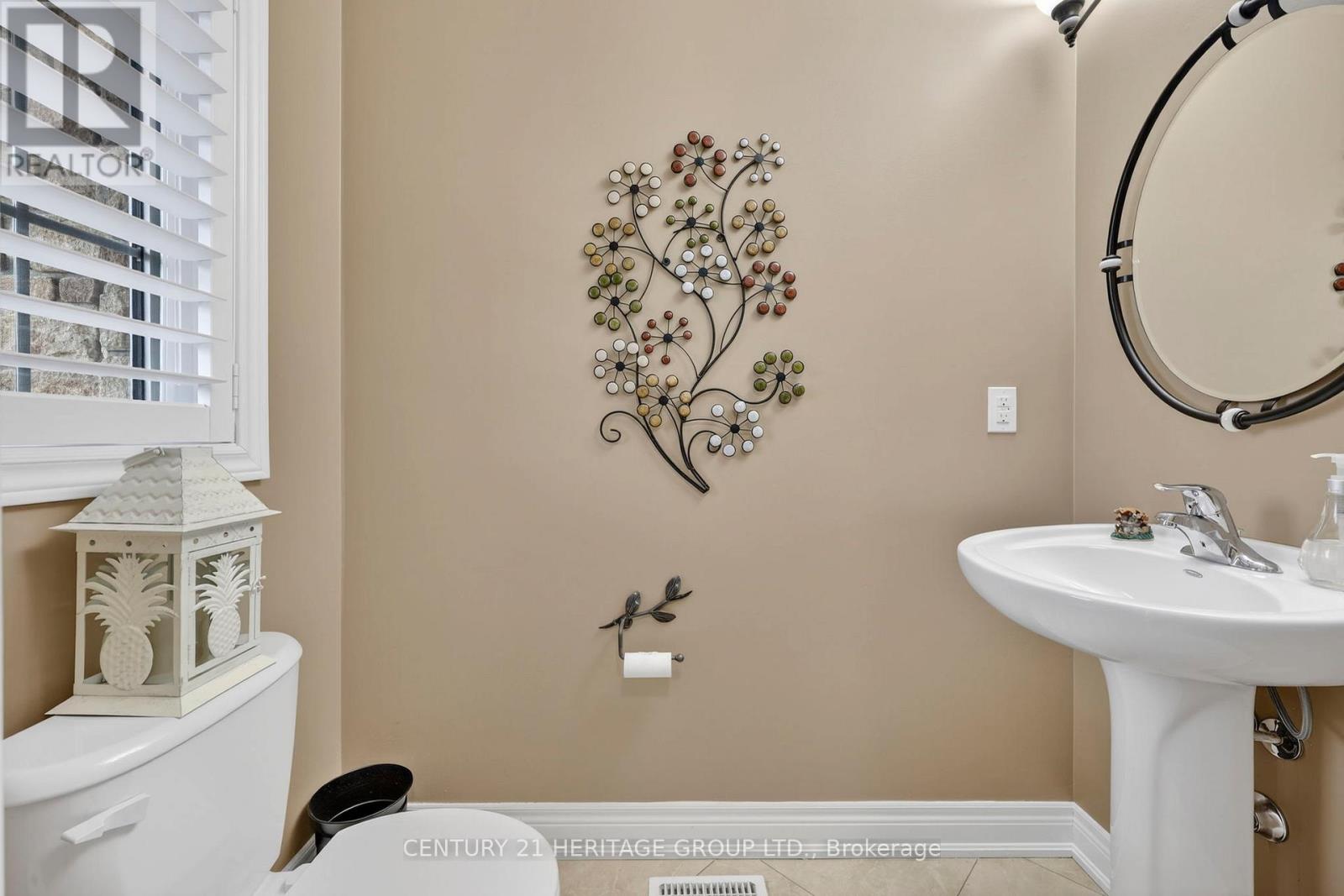 19 Shore Crescent, Georgina, Ontario  L0E 1S0 - Photo 24 - N12930650