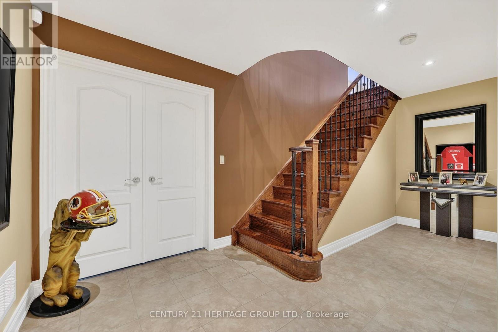 19 Shore Crescent, Georgina, Ontario  L0E 1S0 - Photo 26 - N12930650