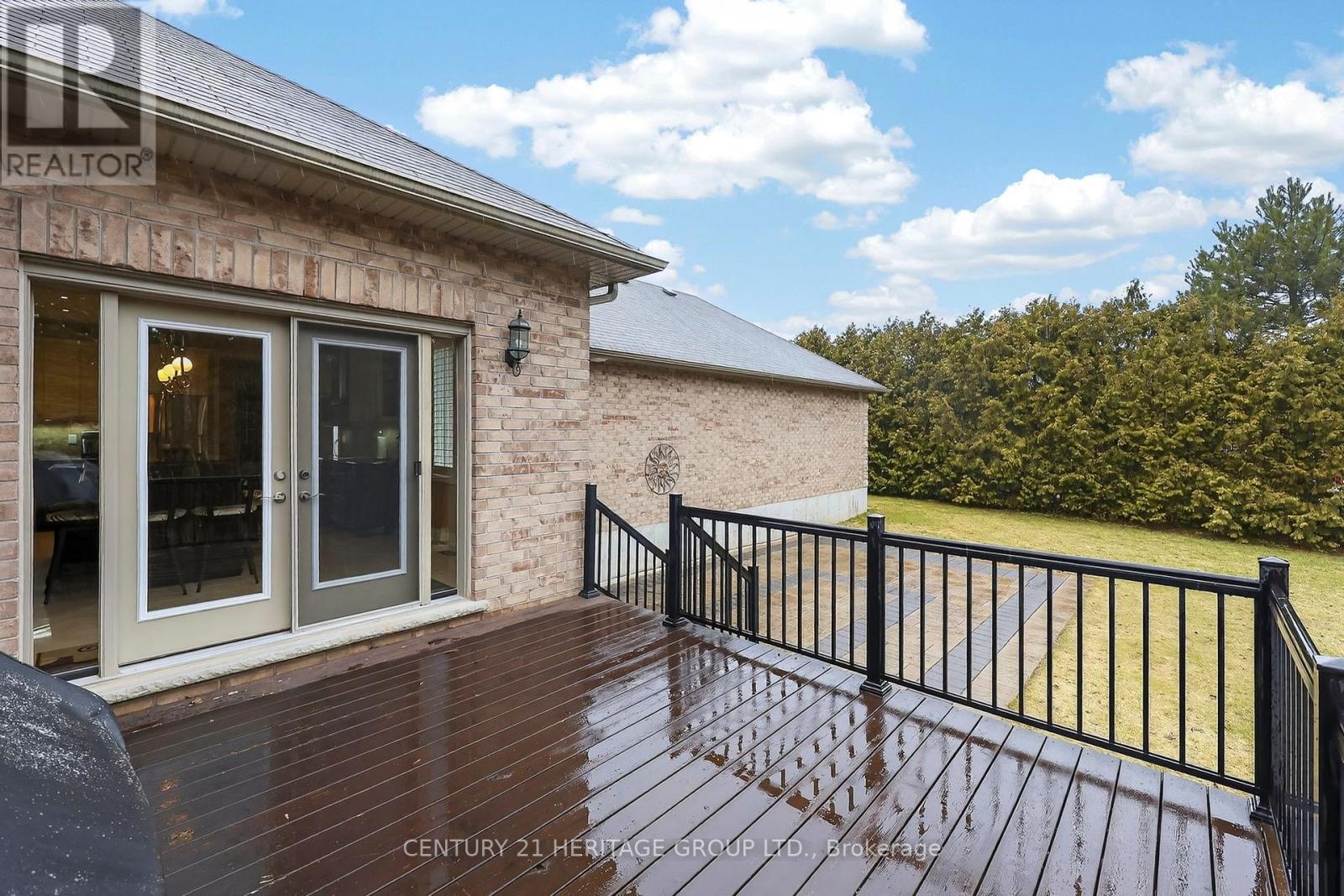 19 Shore Crescent, Georgina, Ontario  L0E 1S0 - Photo 35 - N12930650