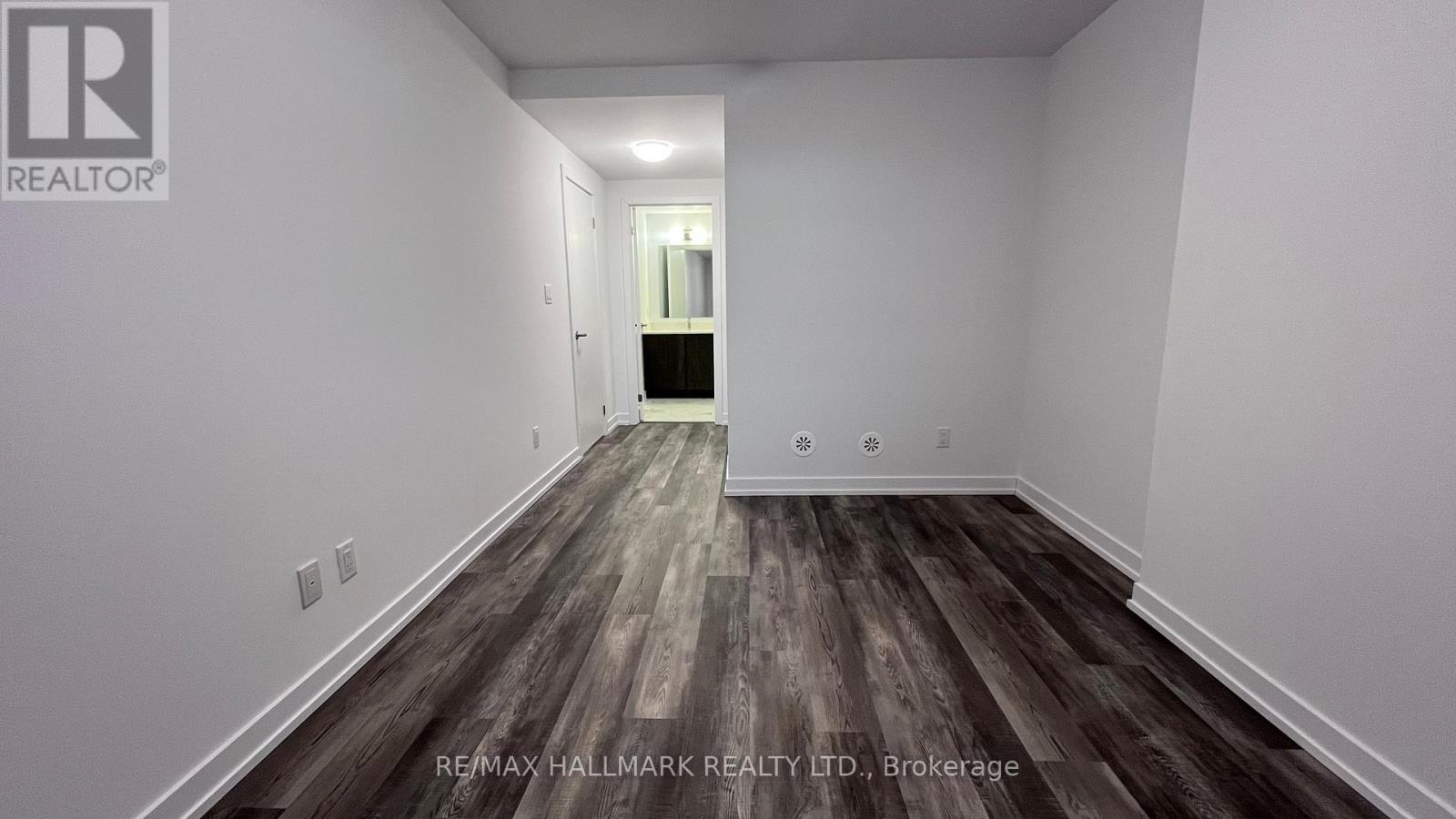 120 - 51 Jefferson Side Road, Richmond Hill, Ontario  L4E 1M1 - Photo 8 - N12930752