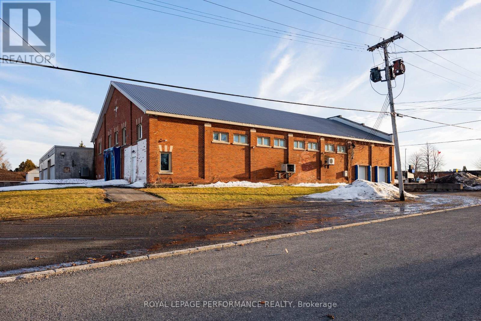 215 Main Street N, North Glengarry, Ontario  K0C 1A0 - Photo 8 - X12930750