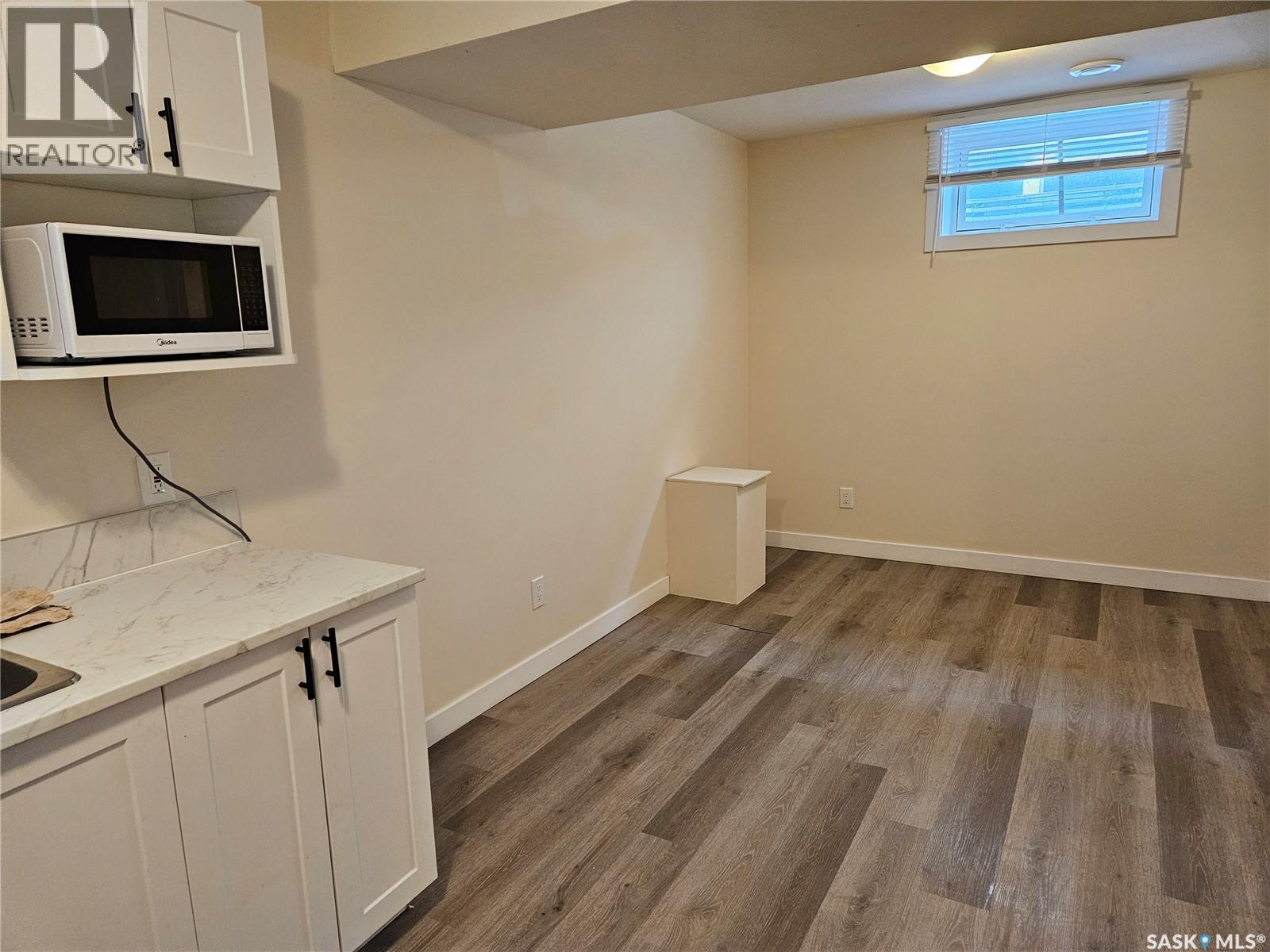 505 L Avenue N, Saskatoon, Saskatchewan  S7L 2P8 - Photo 2 - SK031472