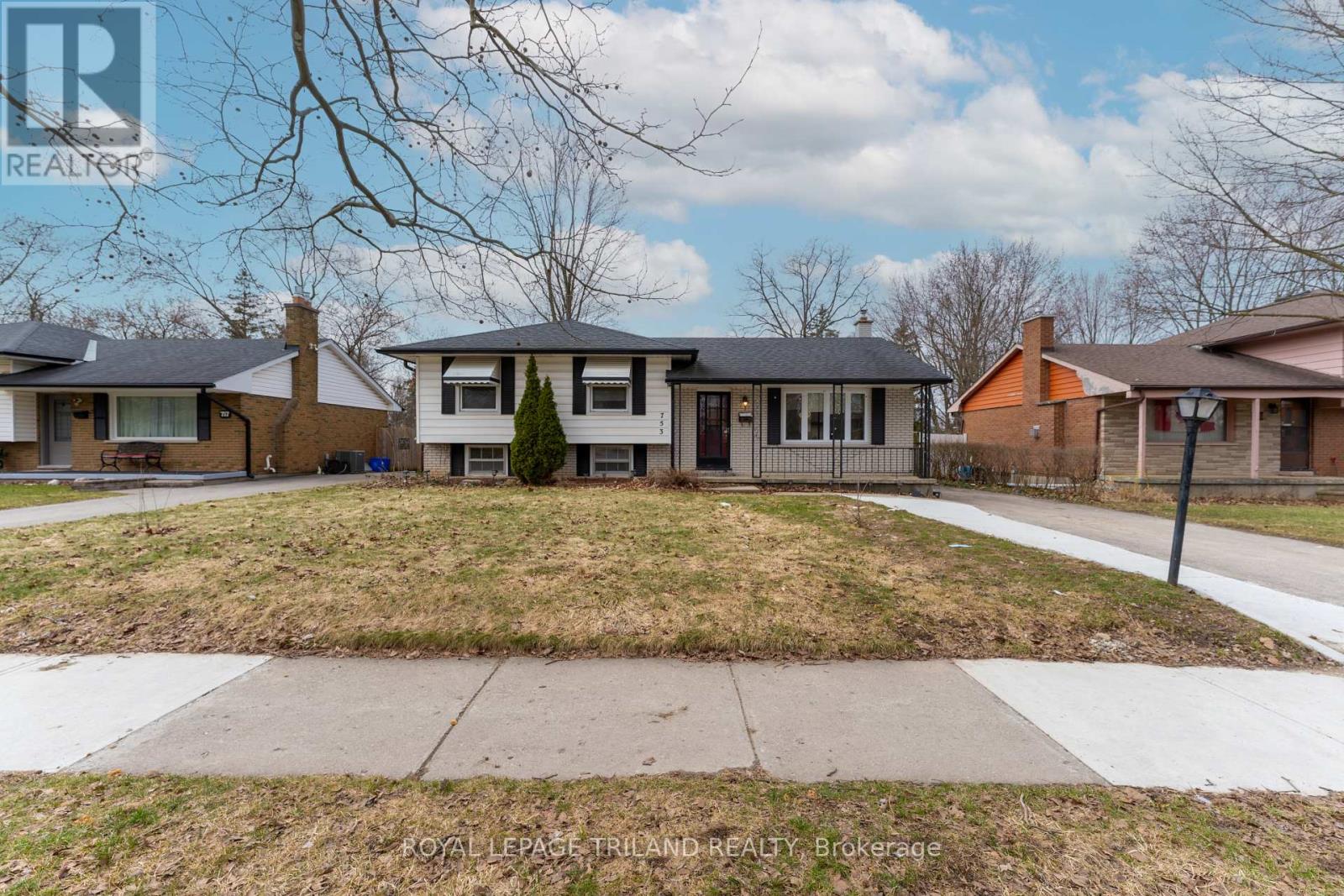 753 NOTRE DAME DRIVE, London South, Ontario