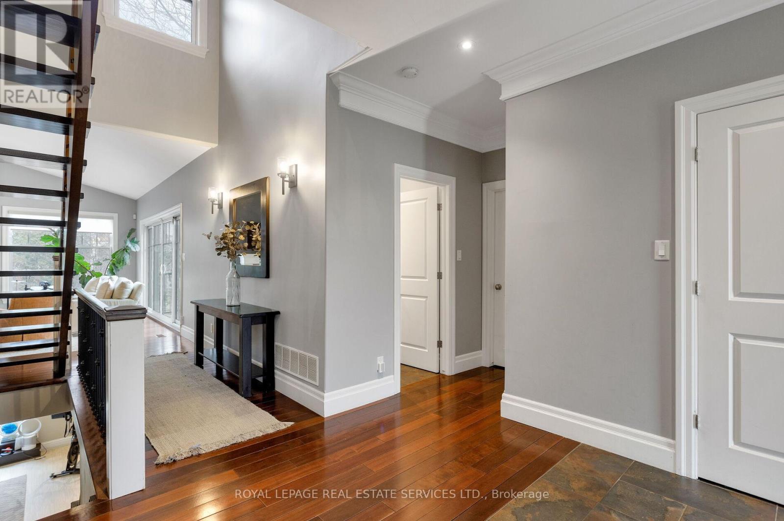 1387 Willowdown Road, Oakville, Ontario  L6L 1X2 - Photo 16 - W12930614