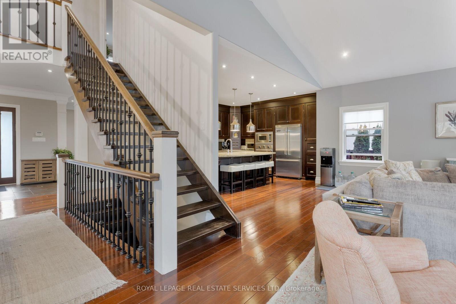 1387 Willowdown Road, Oakville, Ontario  L6L 1X2 - Photo 18 - W12930614