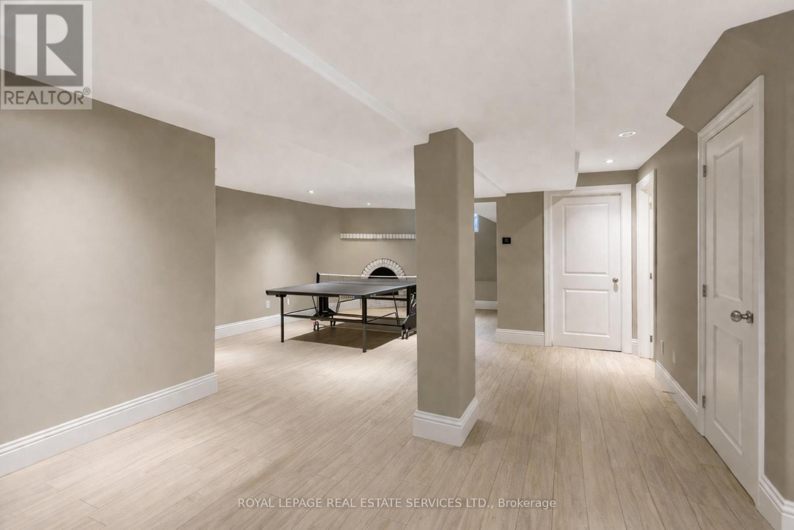 1387 Willowdown Road, Oakville, Ontario  L6L 1X2 - Photo 29 - W12930614