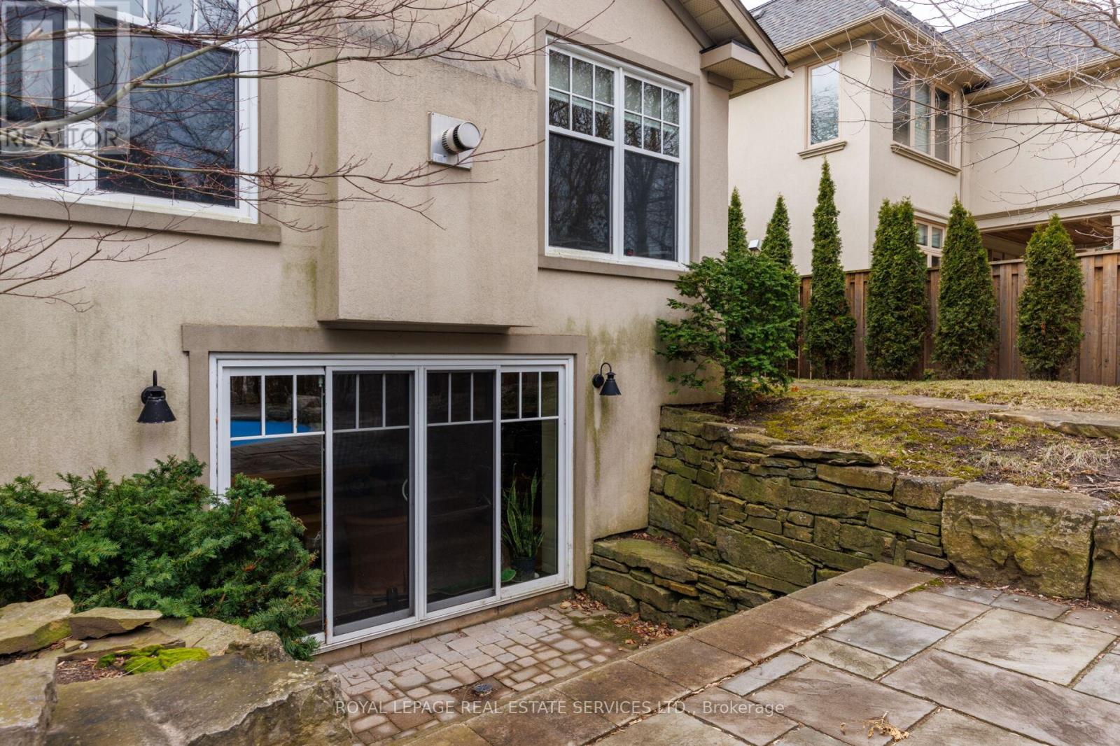 1387 Willowdown Road, Oakville, Ontario  L6L 1X2 - Photo 42 - W12930614