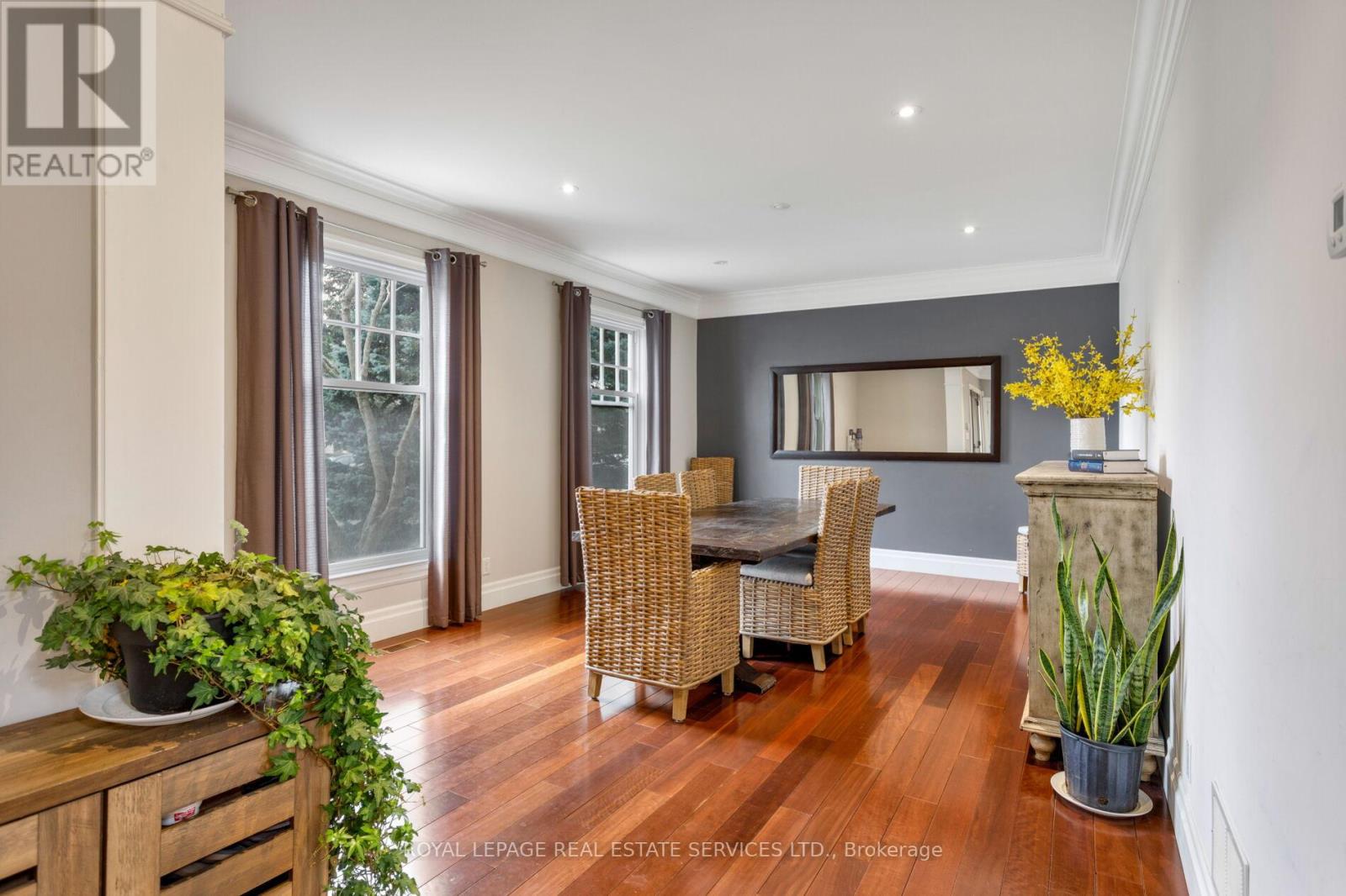 1387 Willowdown Road, Oakville, Ontario  L6L 1X2 - Photo 8 - W12930614