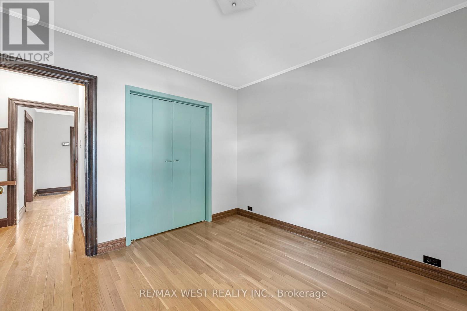 1607 Kenmuir Avenue, Mississauga, Ontario  L5G 4B6 - Photo 11 - W12930620