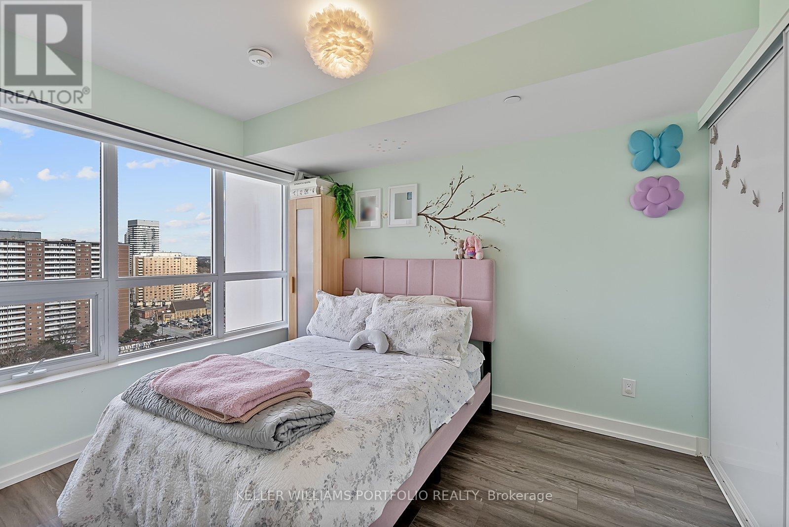 1807 - 10 Wilby Crescent, Toronto, Ontario  M9N 0B6 - Photo 14 - W12930642