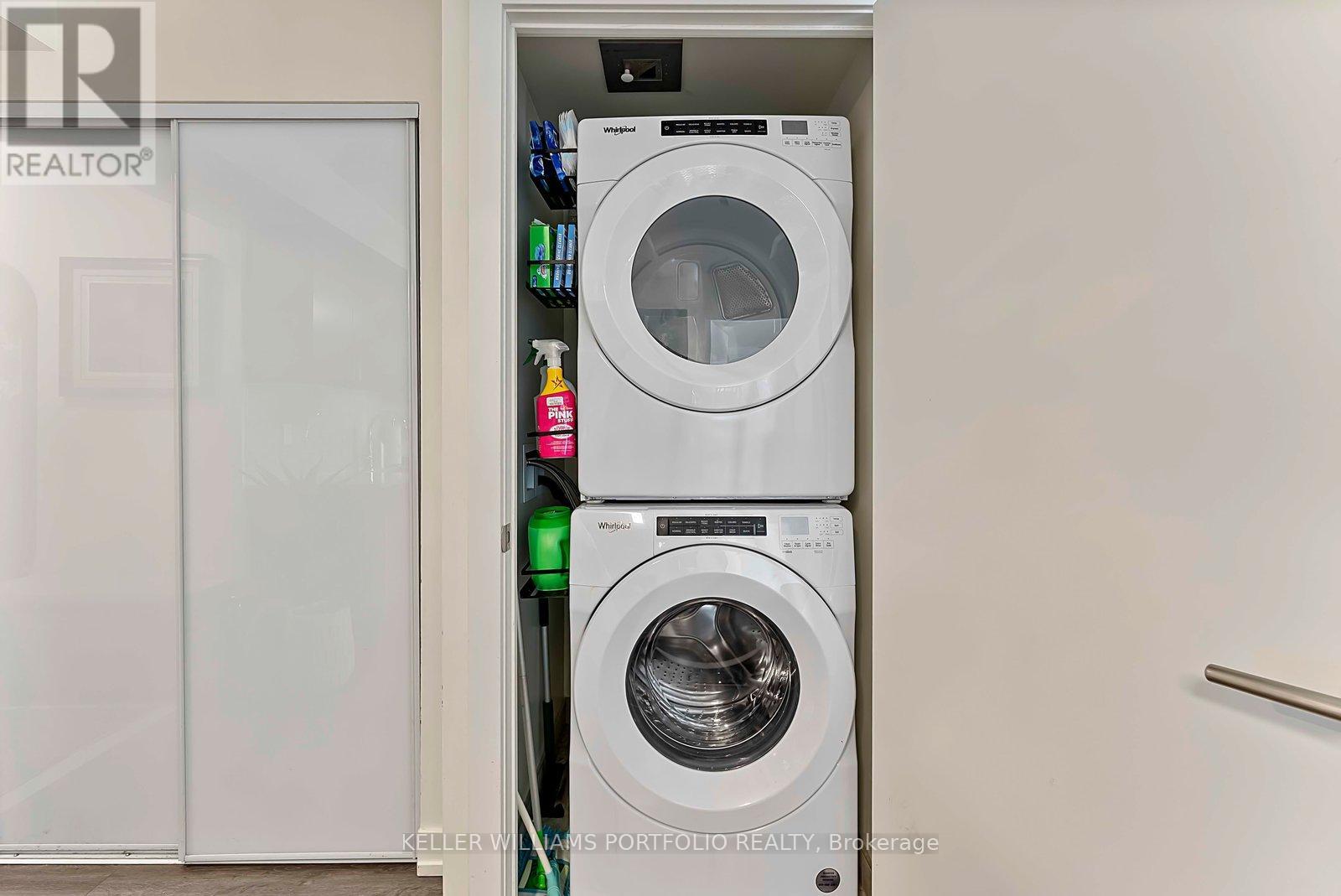 1807 - 10 Wilby Crescent, Toronto, Ontario  M9N 0B6 - Photo 24 - W12930642