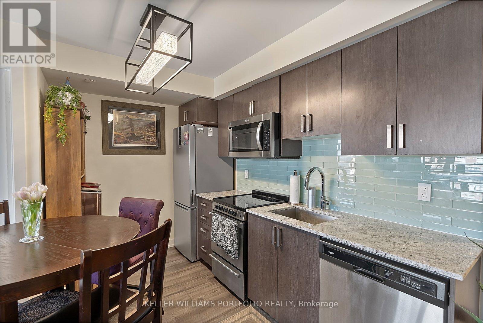 1807 - 10 Wilby Crescent, Toronto, Ontario  M9N 0B6 - Photo 6 - W12930642