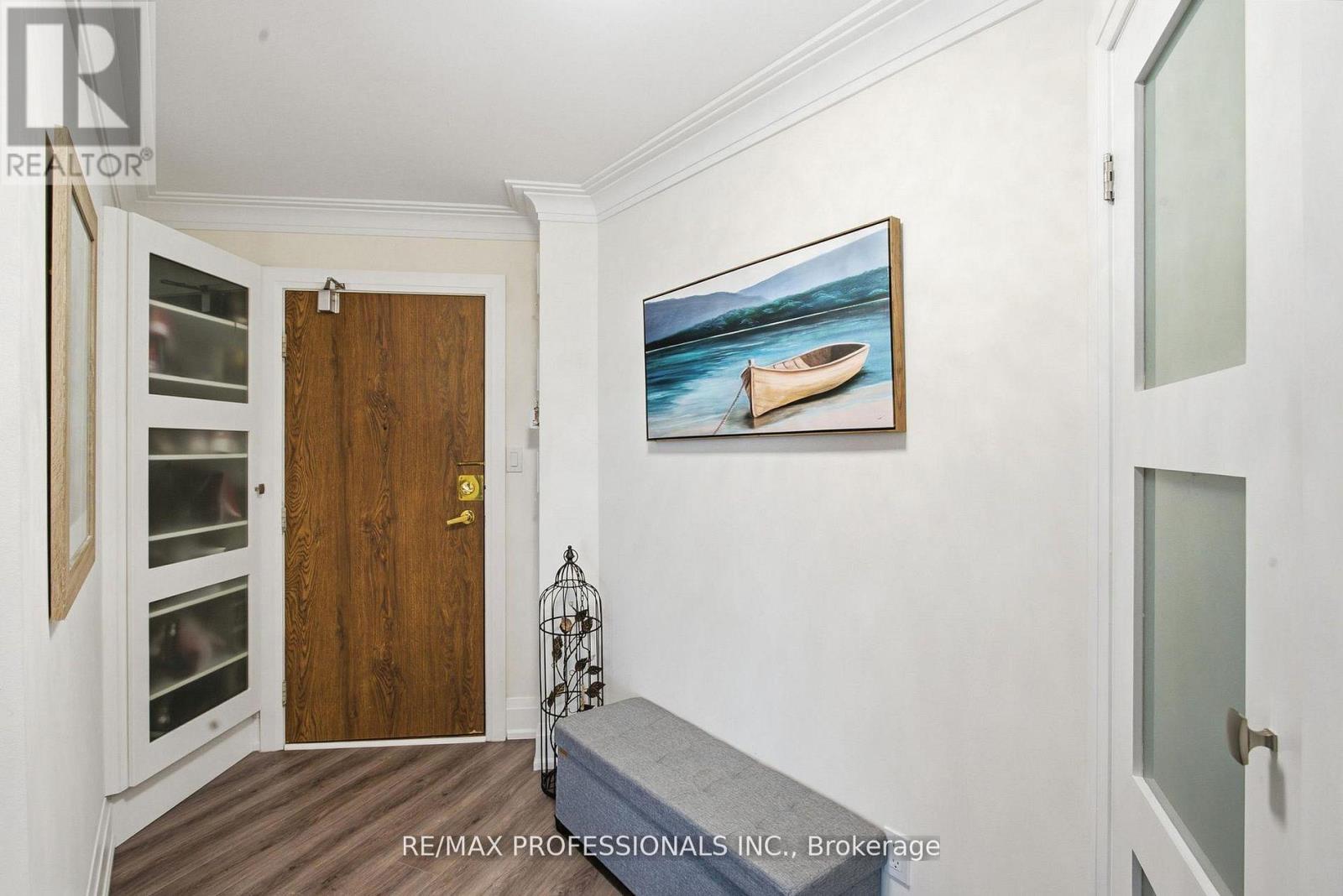 1410 - 2000 Islington Avenue, Toronto, Ontario  M9P 3S7 - Photo 4 - W12930652