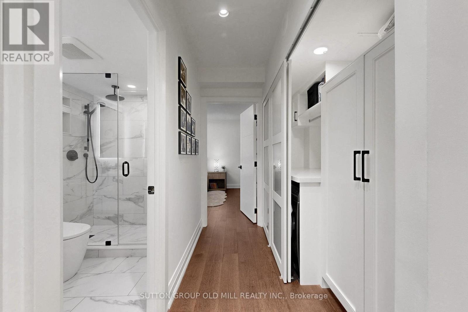 708 - 820 Burnhamthorpe Road, Toronto, Ontario  M9C 4W2 - Photo 28 - W12930658