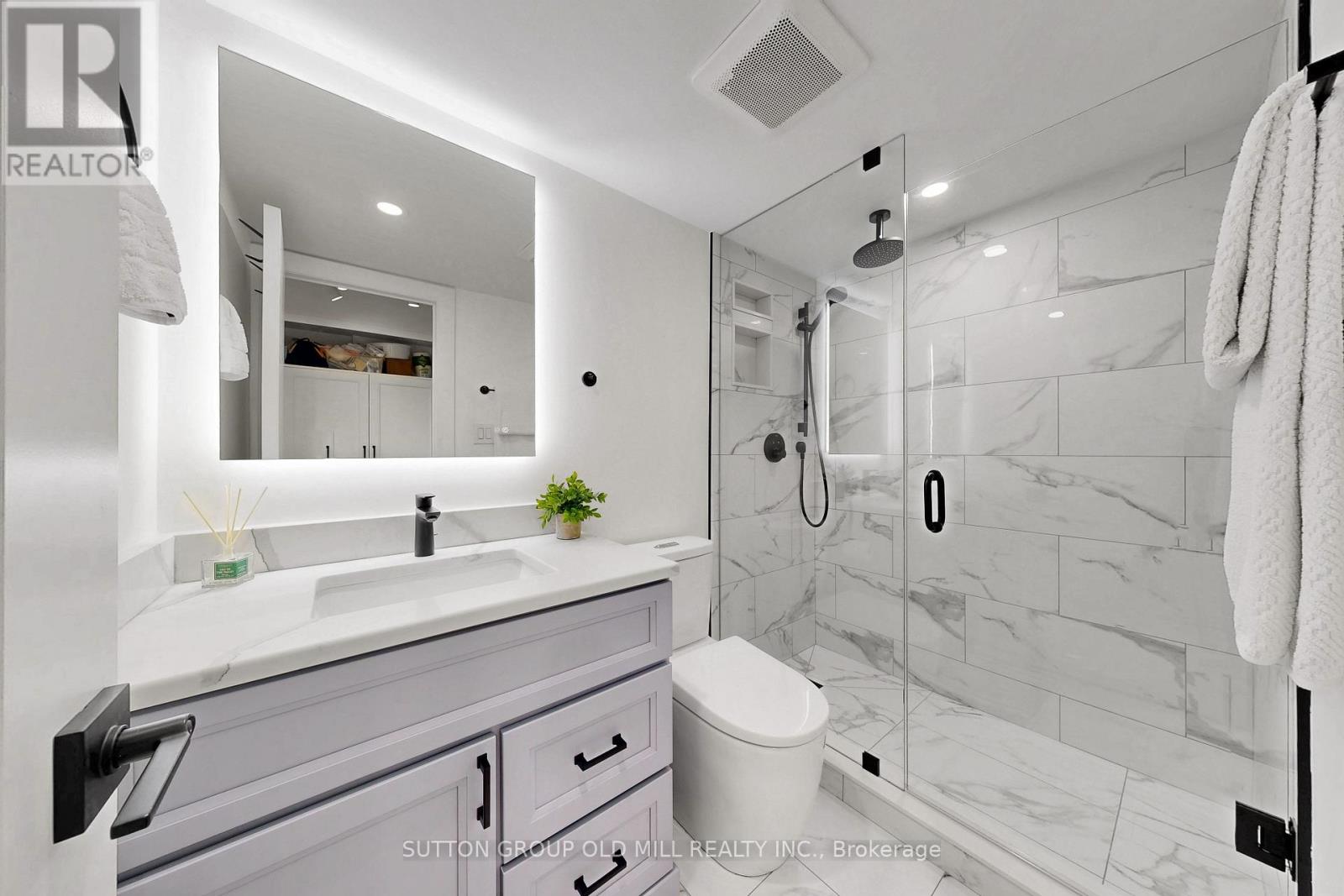 708 - 820 Burnhamthorpe Road, Toronto, Ontario  M9C 4W2 - Photo 29 - W12930658