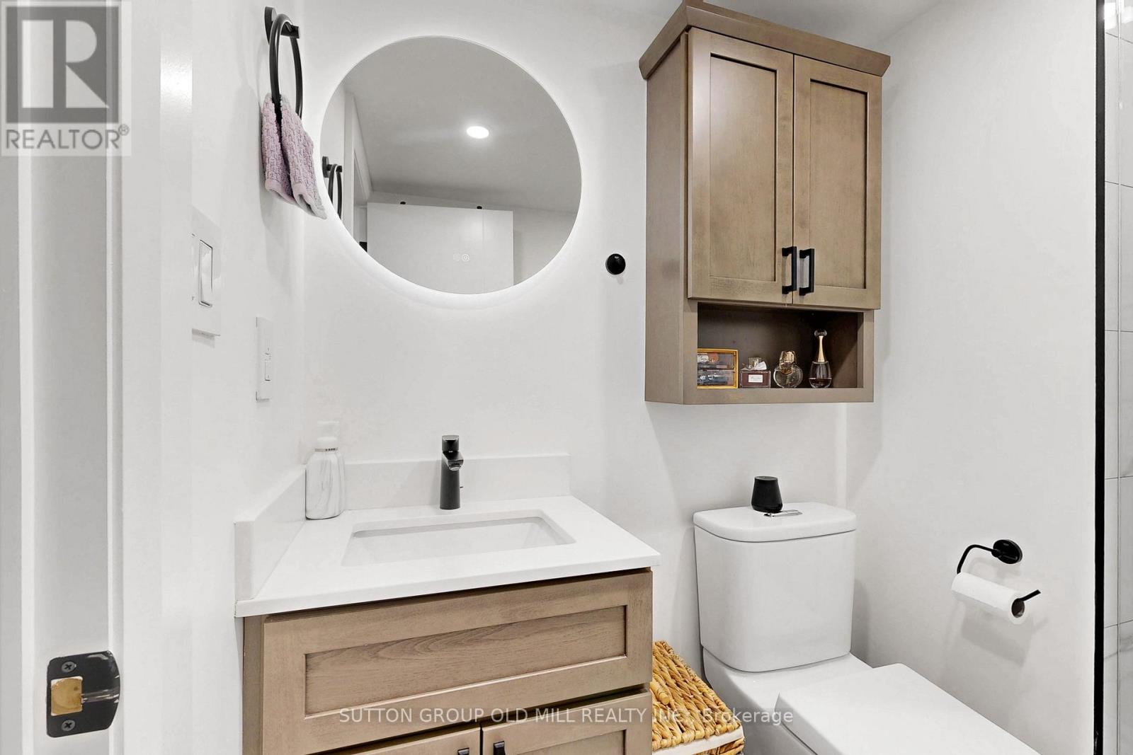 708 - 820 Burnhamthorpe Road, Toronto, Ontario  M9C 4W2 - Photo 36 - W12930658