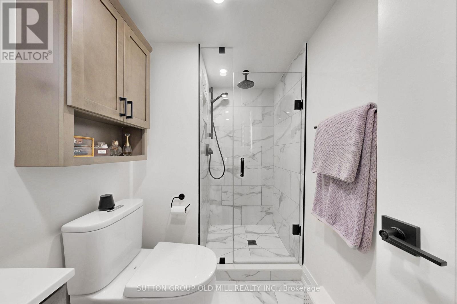 708 - 820 Burnhamthorpe Road, Toronto, Ontario  M9C 4W2 - Photo 37 - W12930658