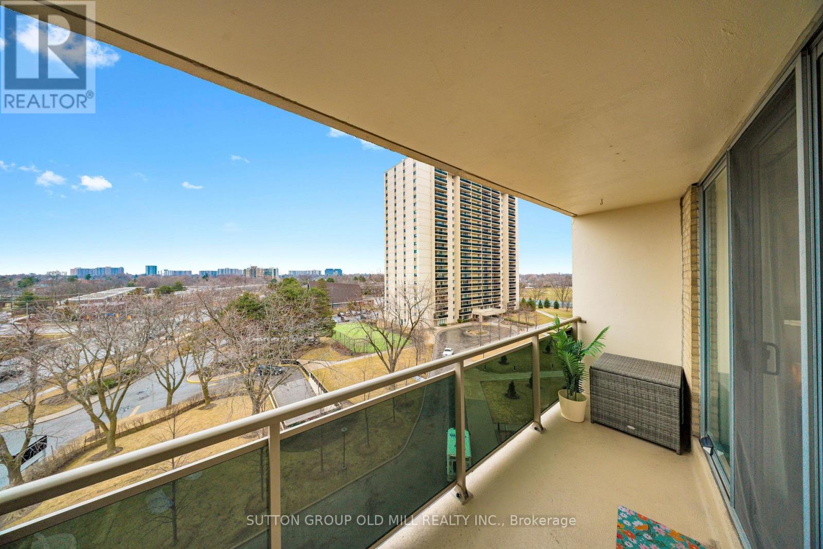 708 - 820 Burnhamthorpe Road, Toronto, Ontario  M9C 4W2 - Photo 40 - W12930658