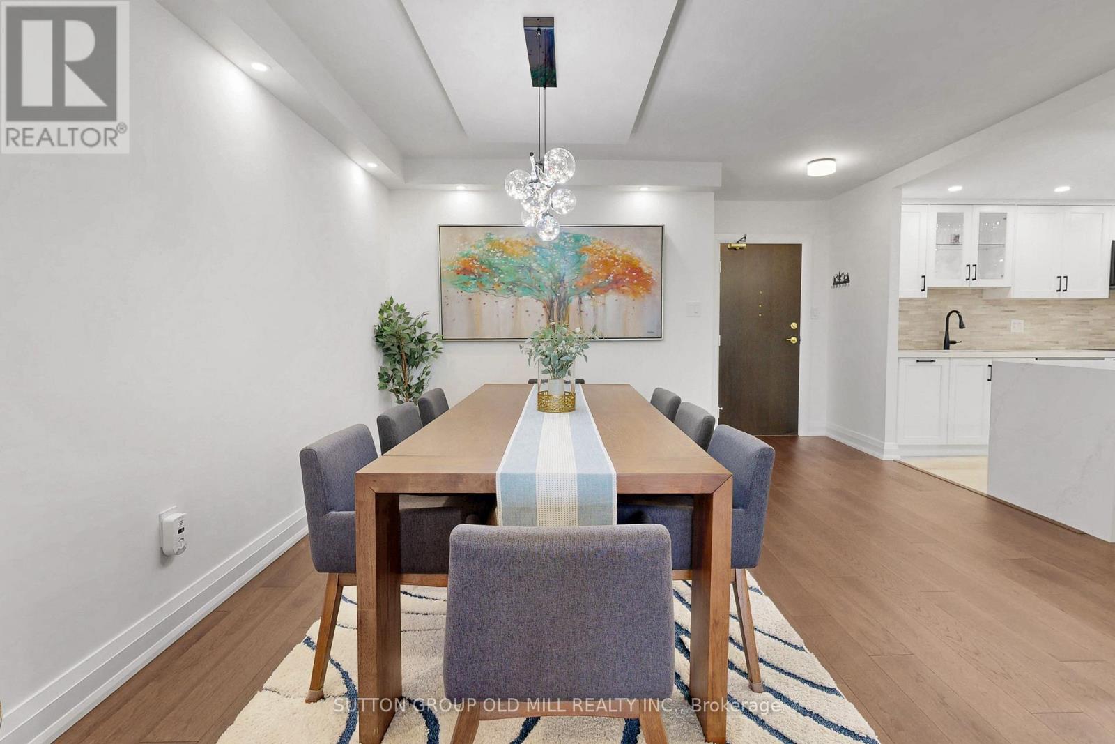 708 - 820 Burnhamthorpe Road, Toronto, Ontario  M9C 4W2 - Photo 9 - W12930658