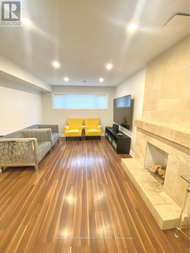 411 Bronte Road, Oakville, Ontario  L6L 5C3 - Photo 19 - W12930662