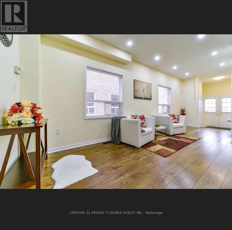 45 Kettlewell Crescent, Brampton, Ontario  L6R 0T1 - Photo 4 - W12930682