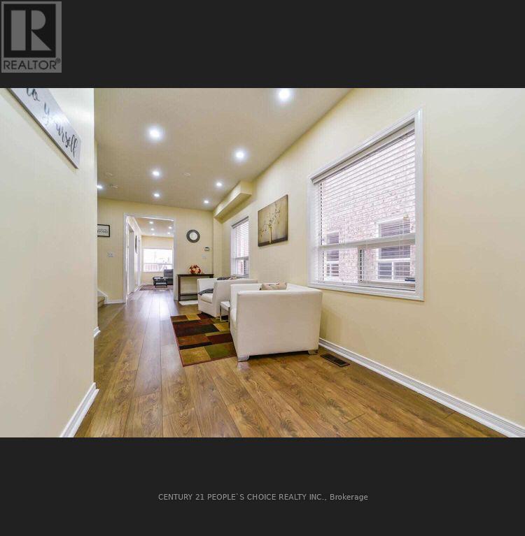 45 Kettlewell Crescent, Brampton, Ontario  L6R 0T1 - Photo 5 - W12930682