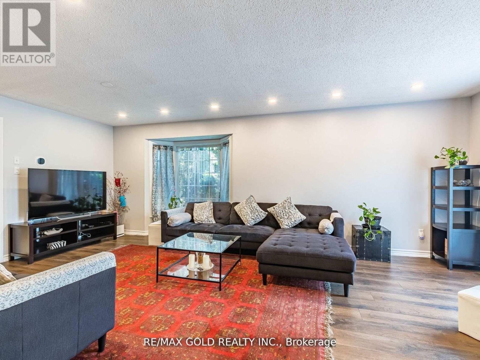 107 Clover Bloom Road, Brampton, Ontario  L6R 1S6 - Photo 14 - W12930720