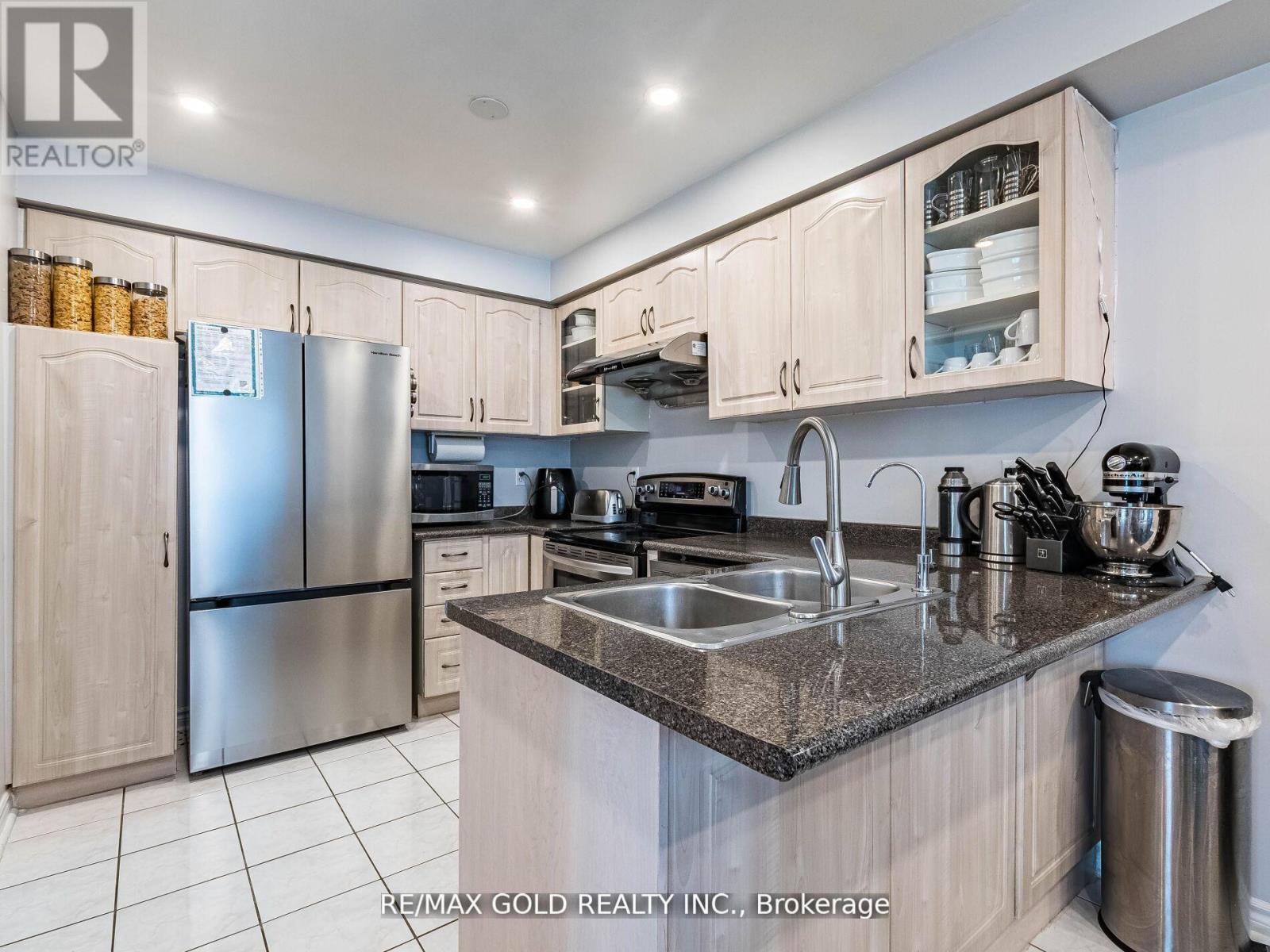 107 Clover Bloom Road, Brampton, Ontario  L6R 1S6 - Photo 18 - W12930720