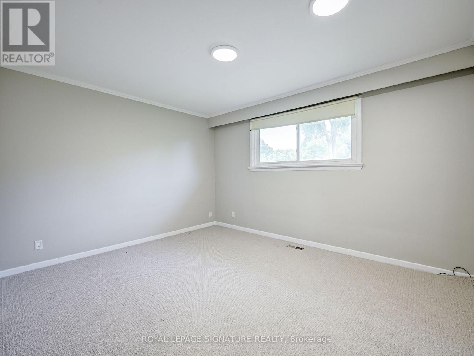 251 Third Line, Oakville, Ontario  L6L 4A2 - Photo 23 - W12930722