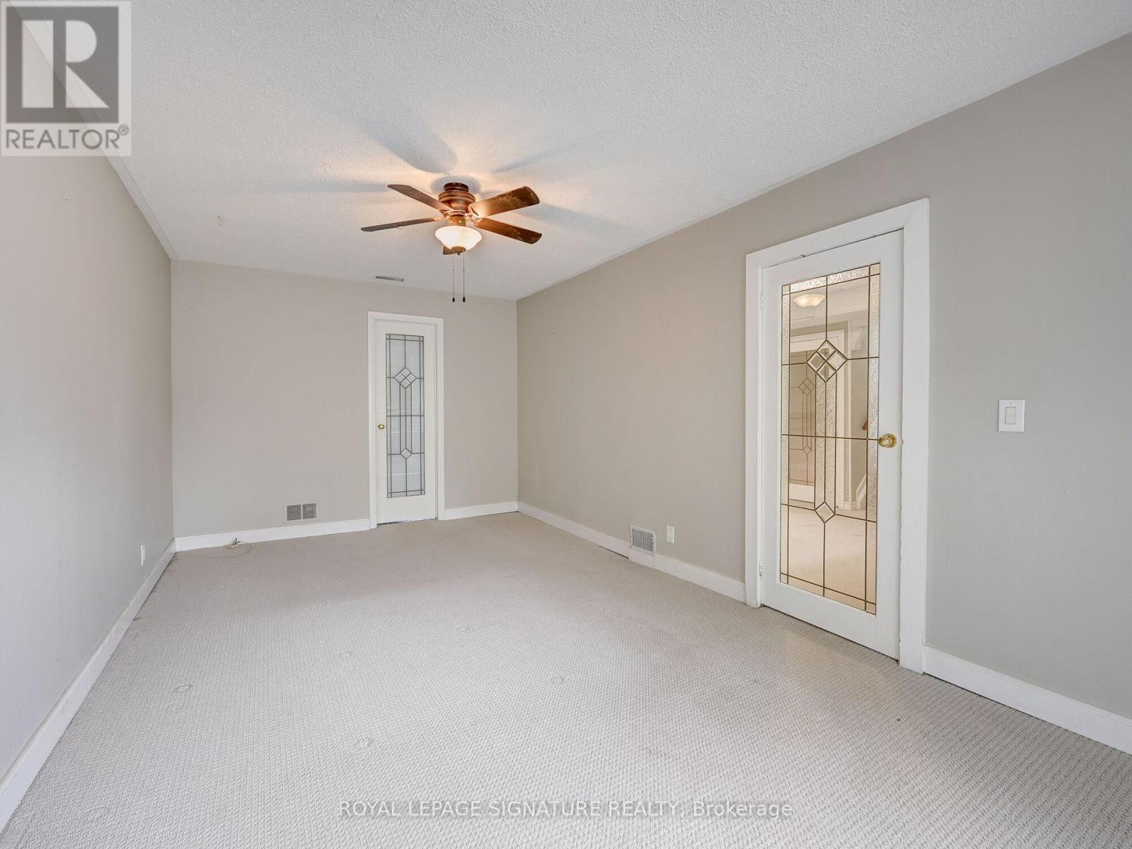 251 Third Line, Oakville, Ontario  L6L 4A2 - Photo 36 - W12930722