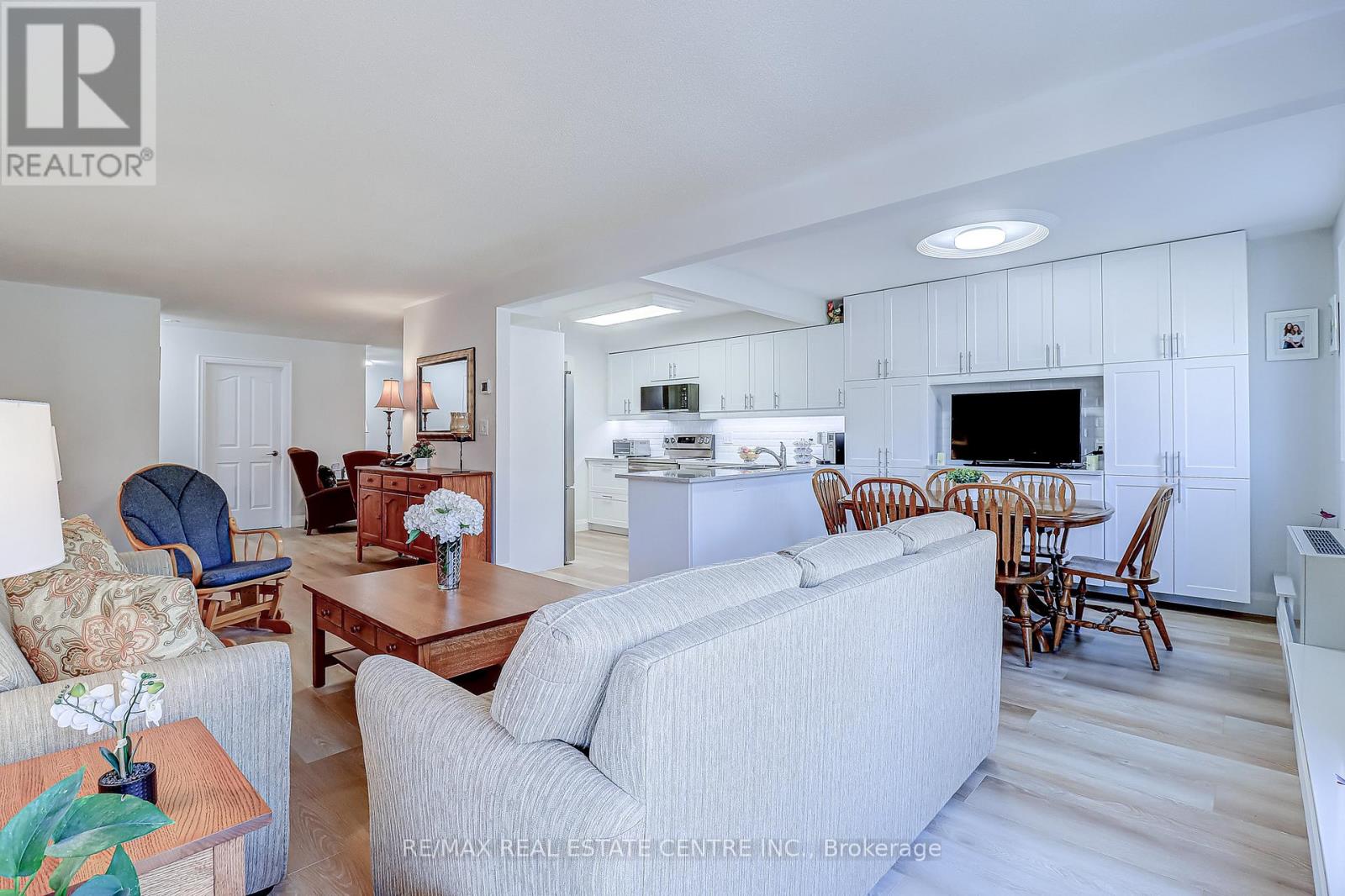 57 - 3050 Pinemeadow Drive, Burlington, Ontario  L7M 3X5 - Photo 10 - W12930734