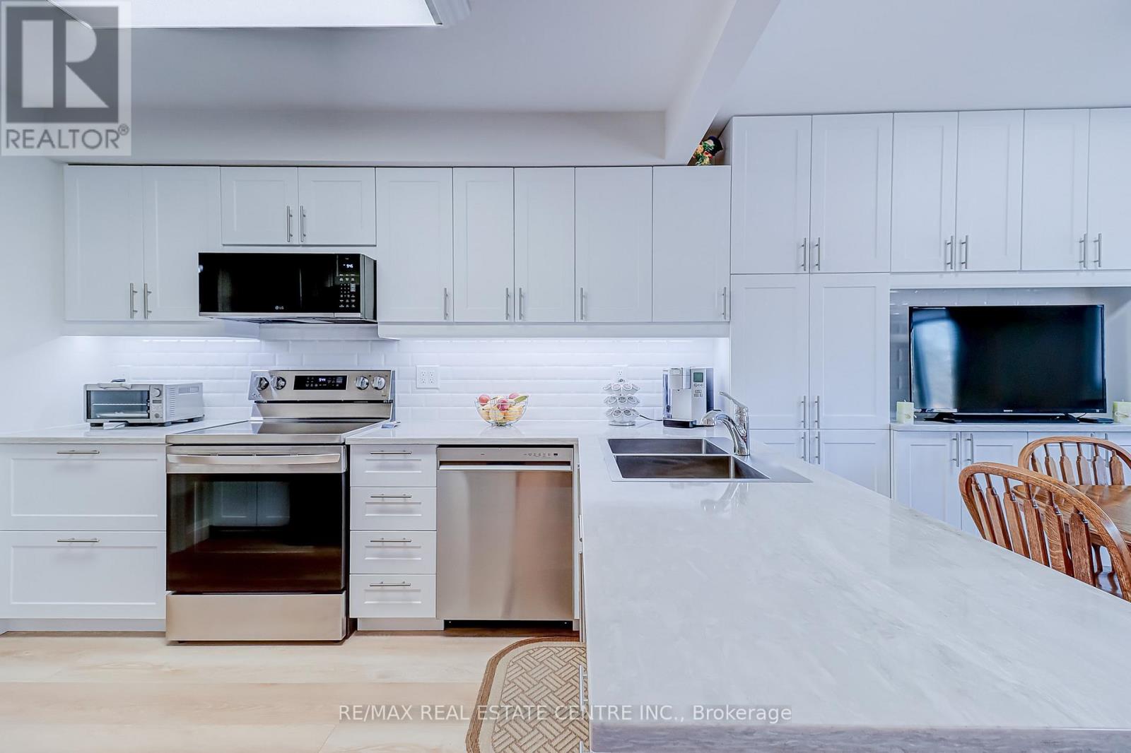 57 - 3050 Pinemeadow Drive, Burlington, Ontario  L7M 3X5 - Photo 5 - W12930734