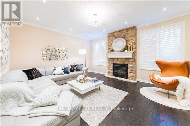 285 Sixteen Mile Drive, Oakville, Ontario  L6M 0V8 - Photo 5 - W12930768