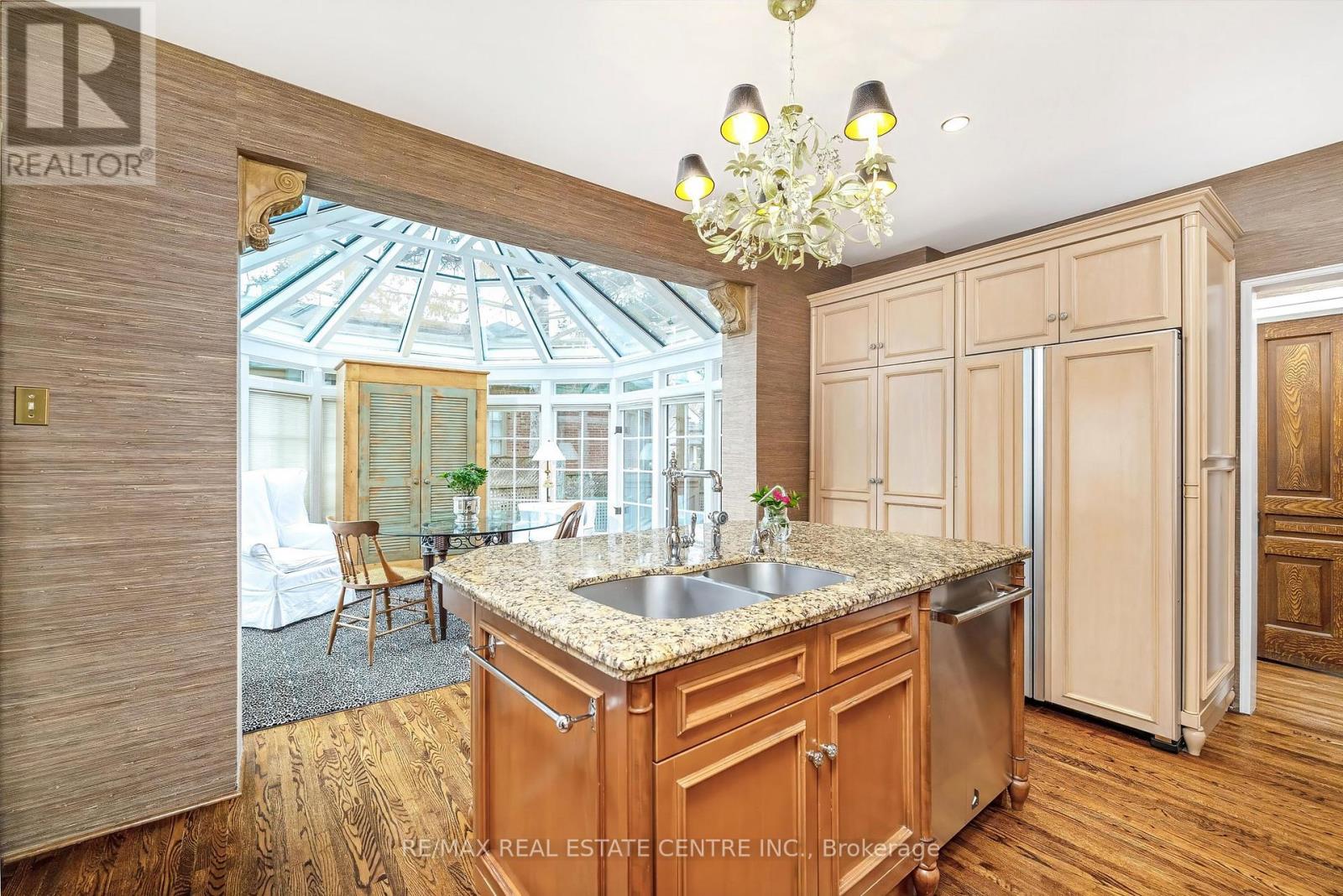 71 Mill Street, Milton, Ontario  L9T 1R8 - Photo 17 - W12930774