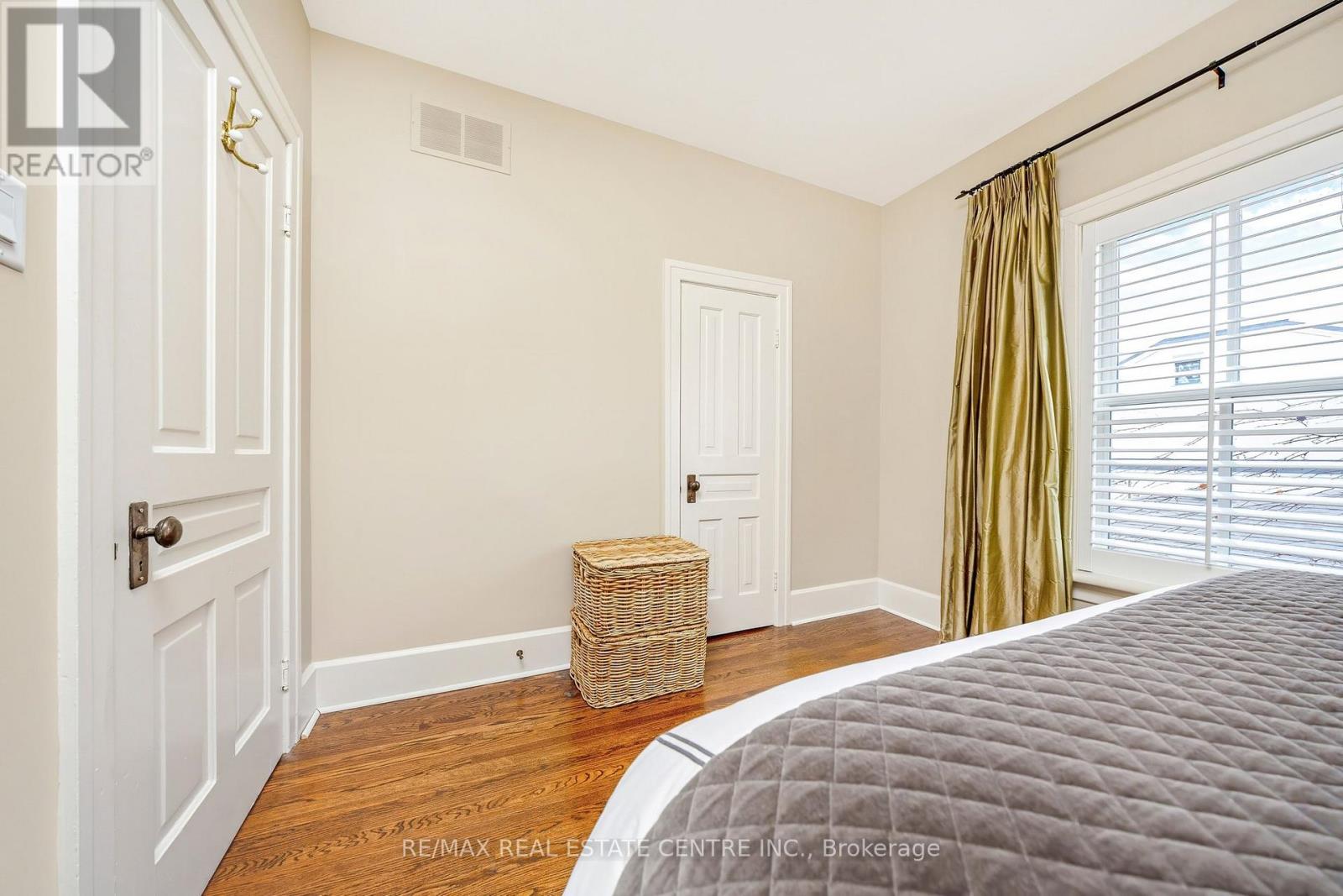 71 Mill Street, Milton, Ontario  L9T 1R8 - Photo 37 - W12930774