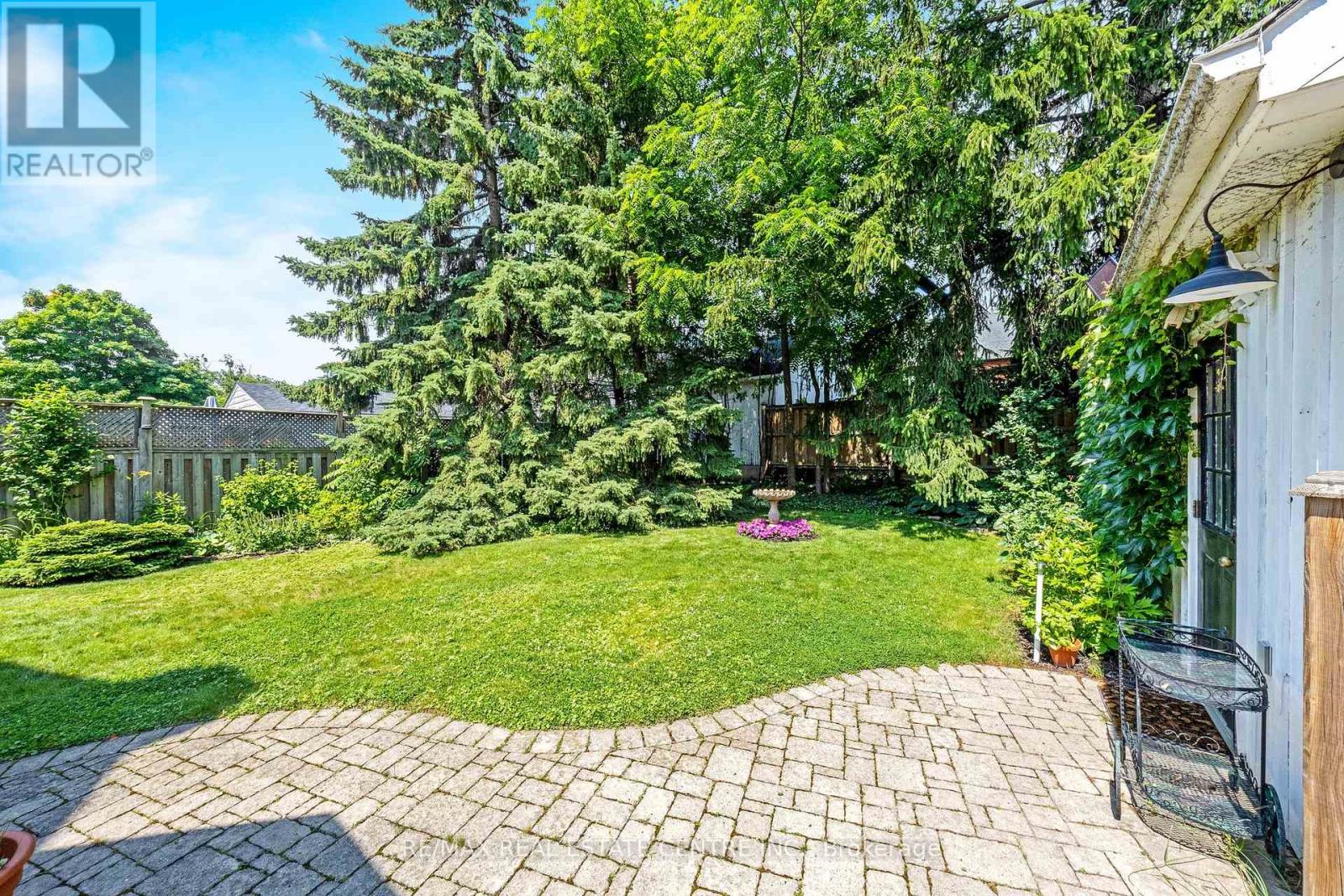 71 Mill Street, Milton, Ontario  L9T 1R8 - Photo 38 - W12930774