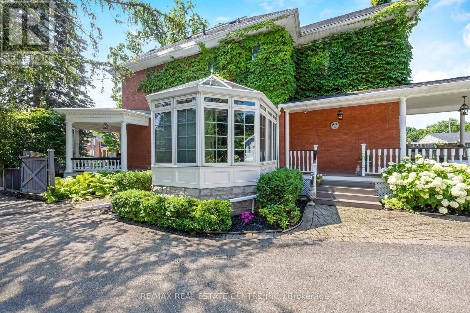 71 Mill Street, Milton, Ontario  L9T 1R8 - Photo 42 - W12930774