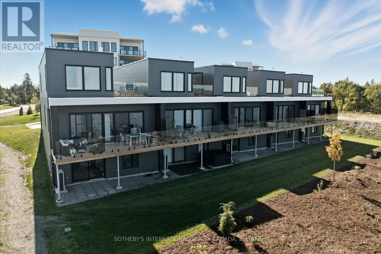 17 - 19 West St N Street, Kawartha Lakes, Ontario  K0M 1N0 - Photo 4 - X12930630