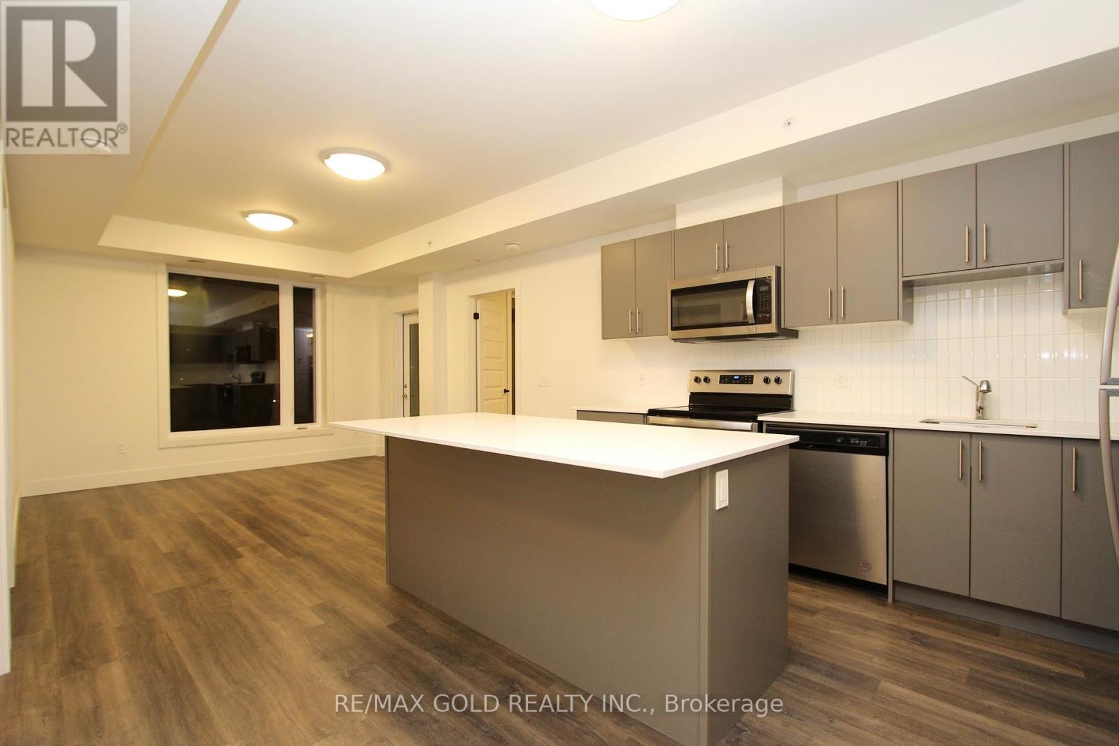 206 - 103 Roger Street, Waterloo, Ontario  N2J 0G2 - Photo 10 - X12930632