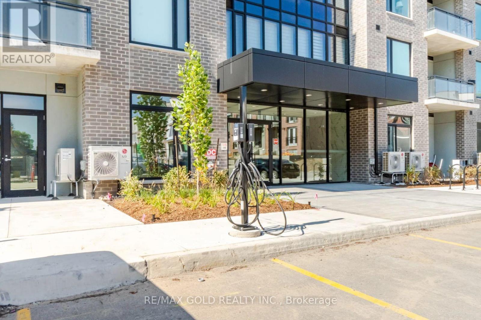 206 - 103 Roger Street, Waterloo, Ontario  N2J 0G2 - Photo 3 - X12930632