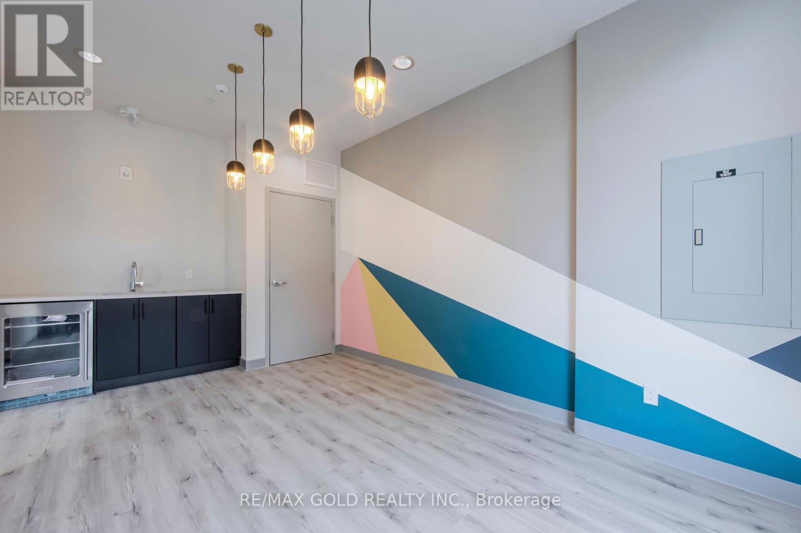 206 - 103 Roger Street, Waterloo, Ontario  N2J 0G2 - Photo 32 - X12930632