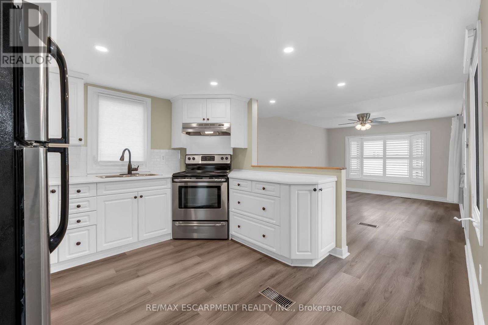 4417 Timothy Lane, Lincoln, Ontario  L0R 1B1 - Photo 10 - X12930644