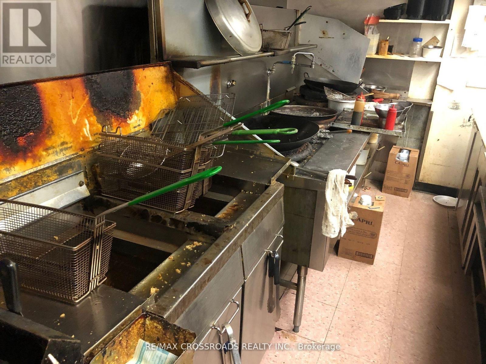 202-204 Queen Street E, St. Marys, Ontario  N4X 1C1 - Photo 10 - X12930782