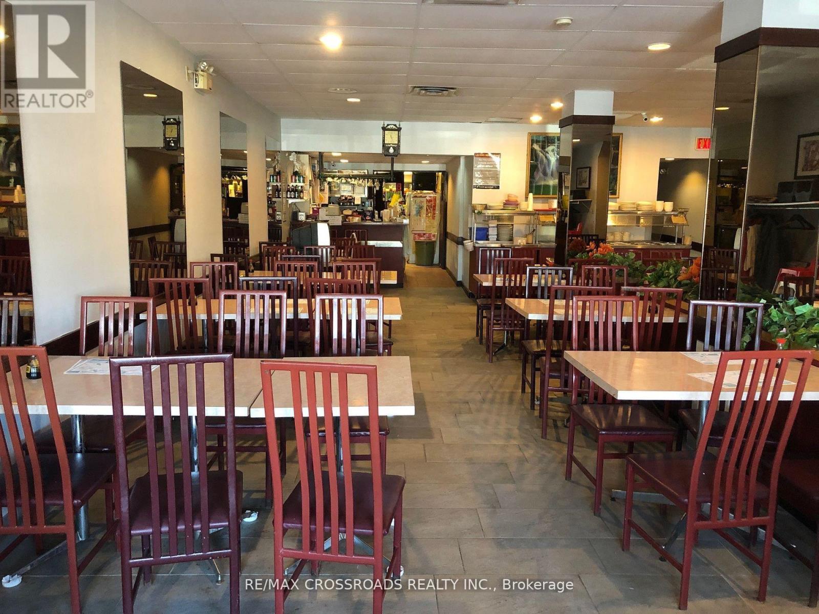 202-204 Queen Street E, St. Marys, Ontario  N4X 1C1 - Photo 5 - X12930782