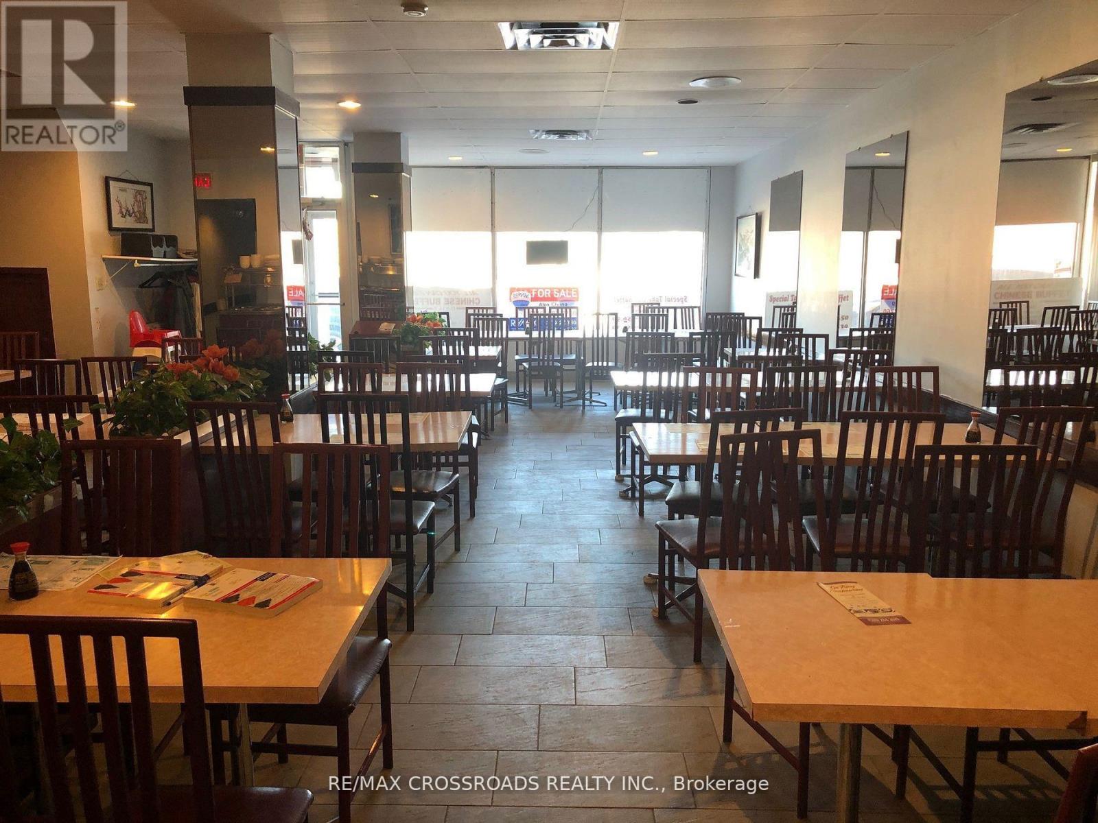 202-204 Queen Street E, St. Marys, Ontario  N4X 1C1 - Photo 6 - X12930782