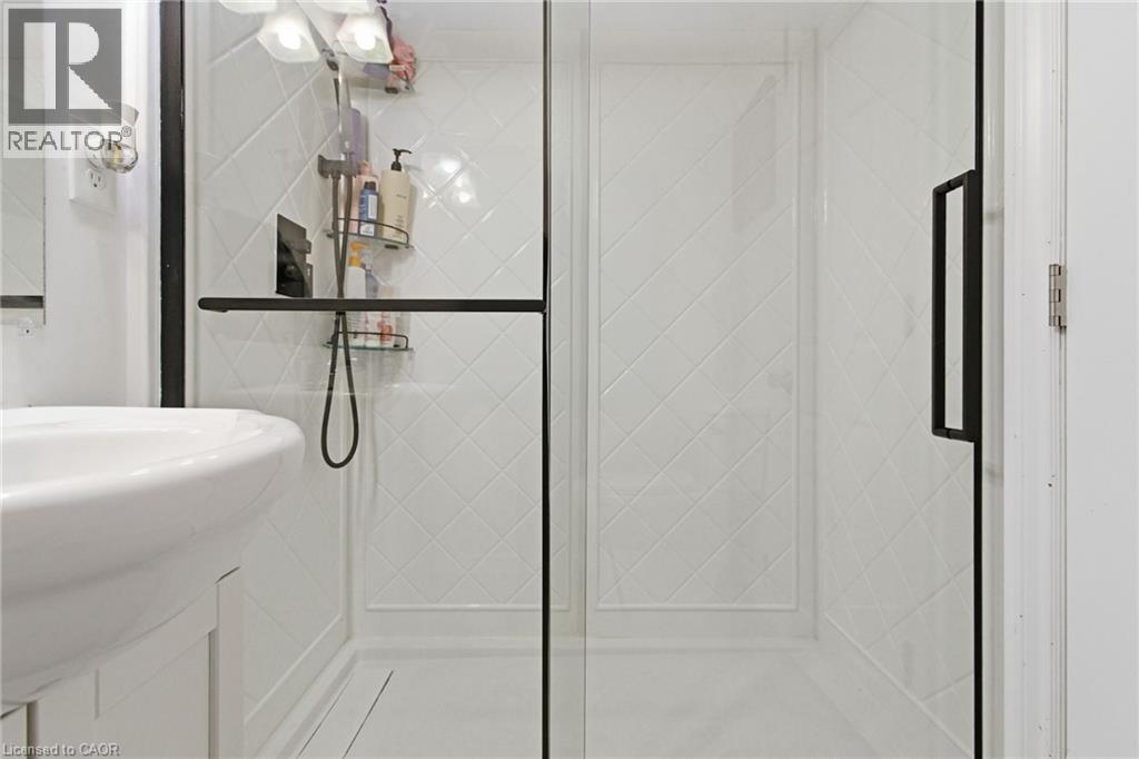 159 Sophia Crescent, Kitchener, Ontario  N2R 1X7 - Photo 36 - 40814355