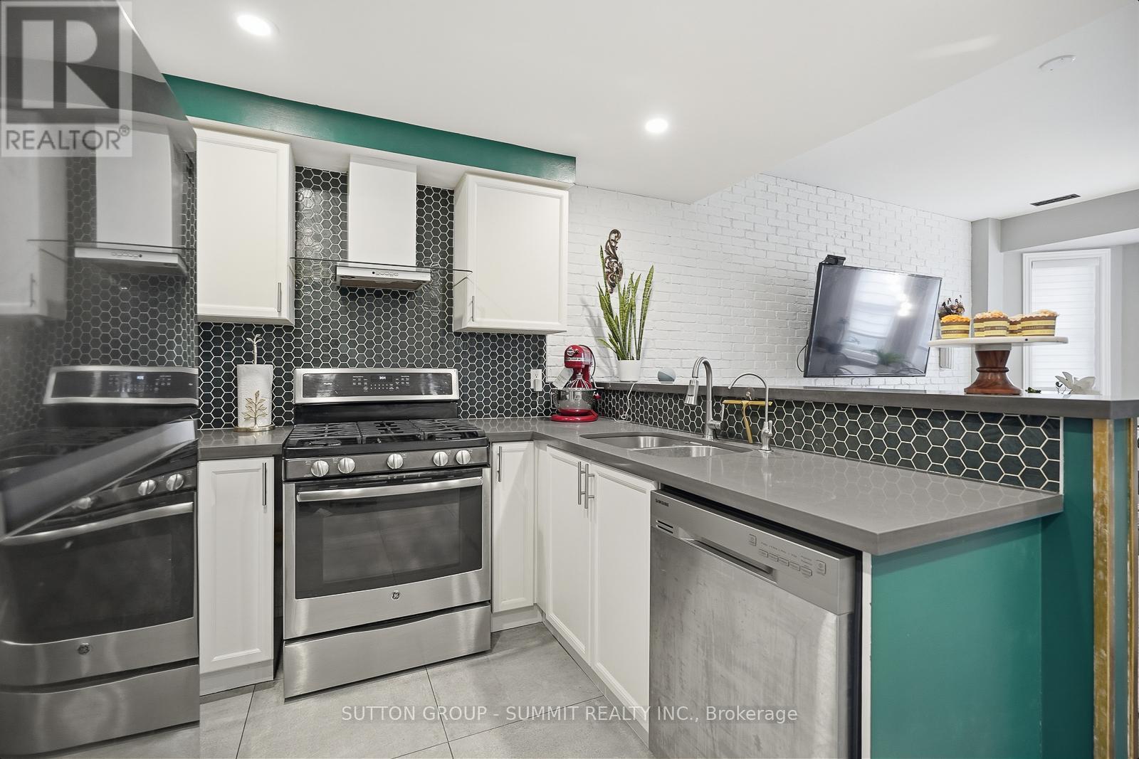 126 - 760 Lawrence Avenue W, Toronto, Ontario  M6A 3E7 - Photo 19 - W12920884